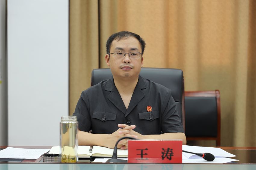 院长王涛.jpg 院长王涛.jpg