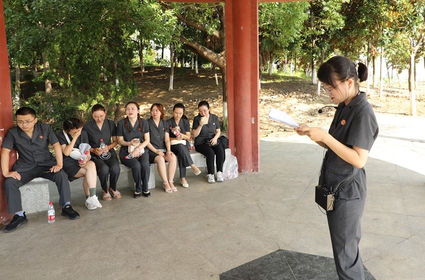 团委讲话.JPG