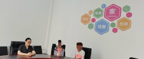 三官殿法庭对一起变更抚养关系纠纷案件进行回访_副本.jpg 三官殿法庭对一起变更抚养关系纠纷案件进行回访_副本.jpg