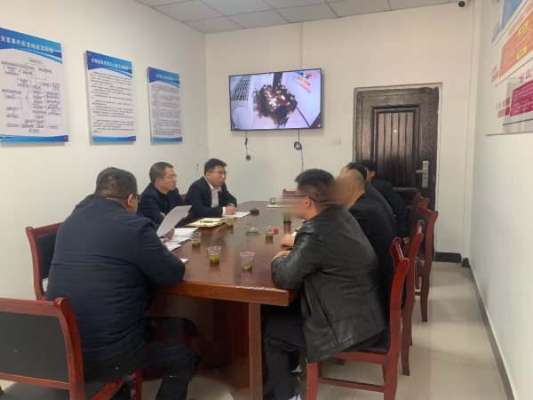 调解现场_副本.jpg 调解现场_副本.jpg