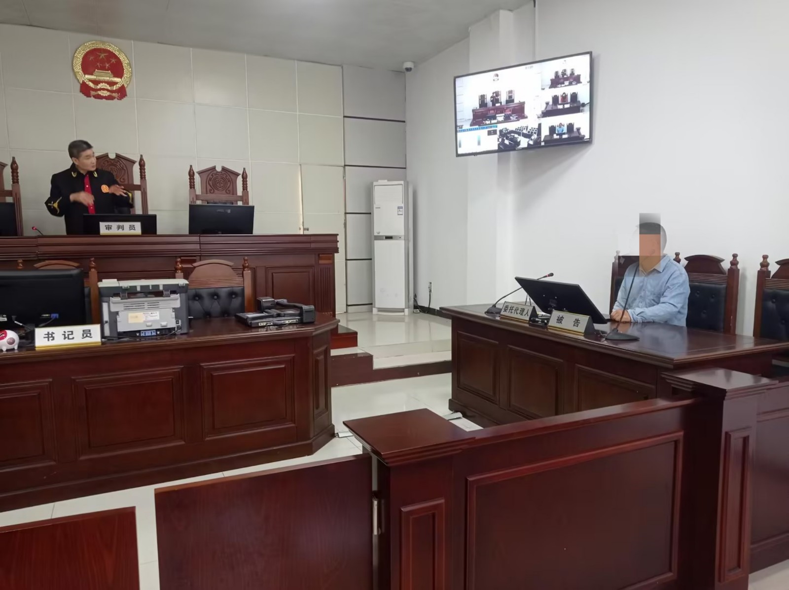 e44aab9896705c815370f1dae73193a4_副本.jpg